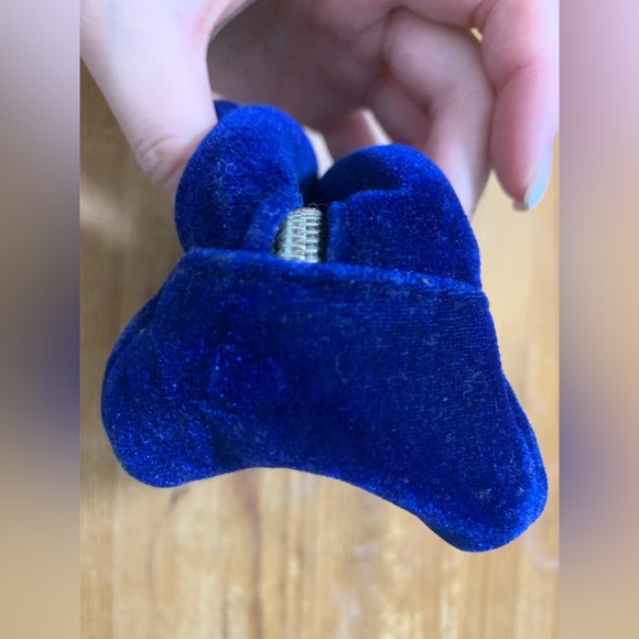 Korean Winky Cat Makeup Pouch - Picture 10 of 14